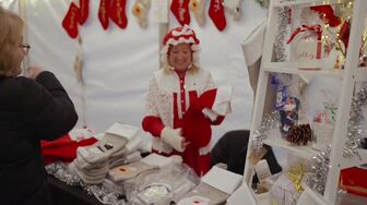 Welcome To Wrexham S05e05 Holiday Spirit 1080P Dsnp Web-Dl Ddp5 1 H 264-Flux -